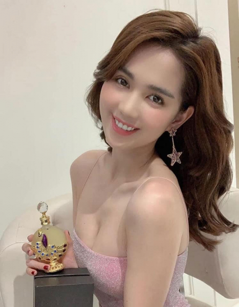 ngoc trinh dubai 0969222122 minhphucdubai